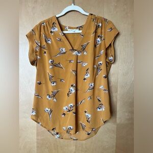 Fun 2 Fun floral blouse